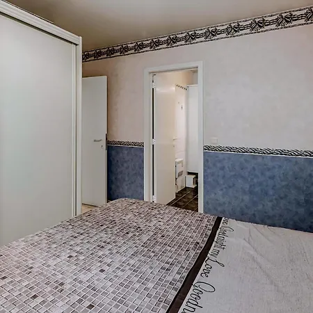 Four Seasons 0204 G-16